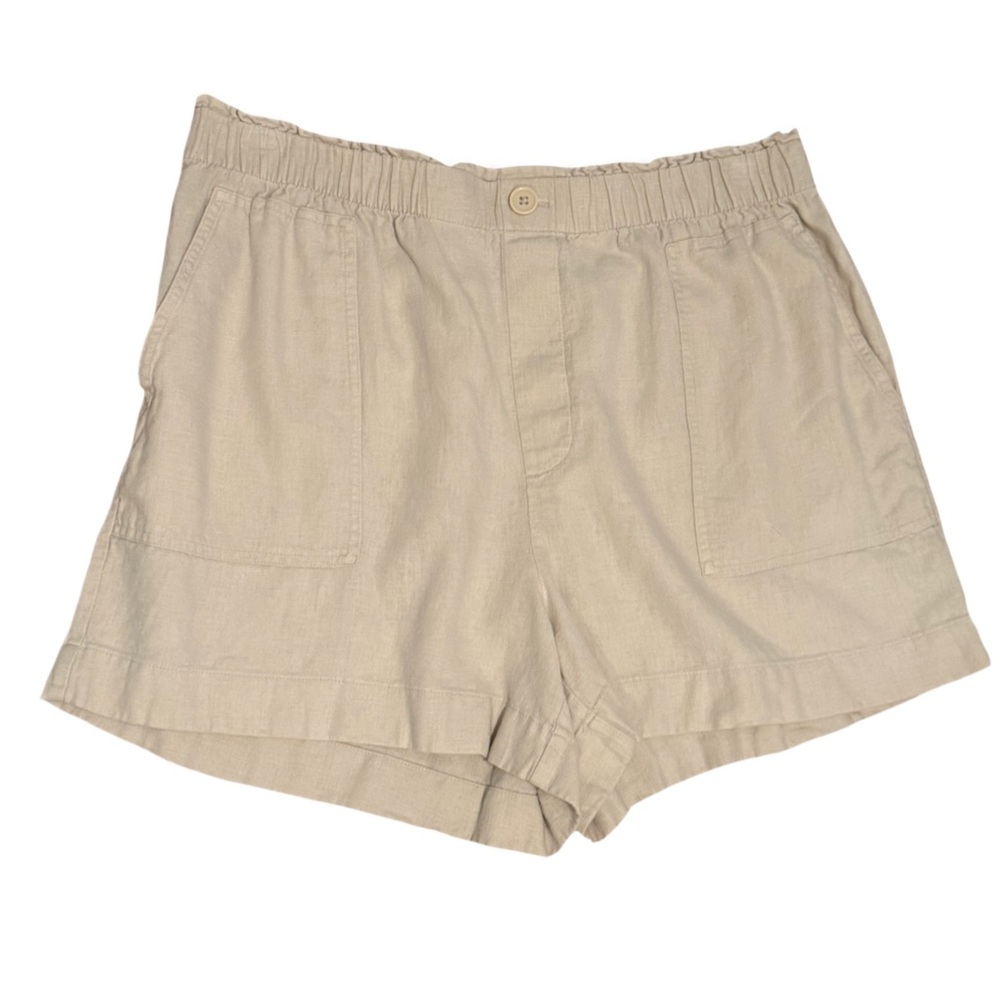 LOFT Women's cream Cargo Shorts